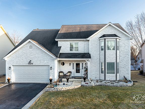 2nd image of 1524 Oswego Rd