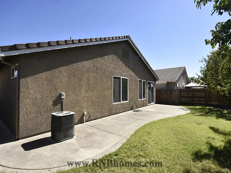 1470 Alberton Cir — Photo 17
