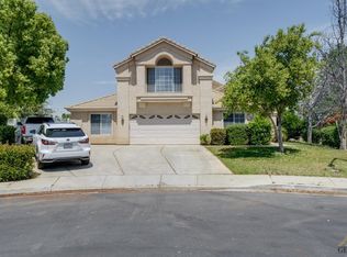 9902 Boone Valley Dr, Bakersfield, CA 93312
