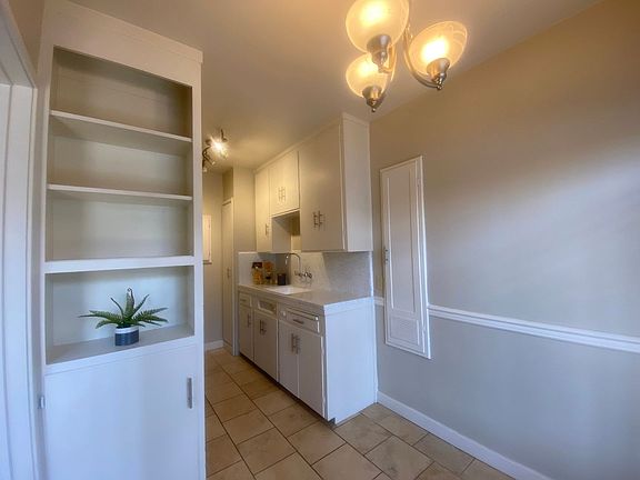 4th image of 1510 18th St APT 6