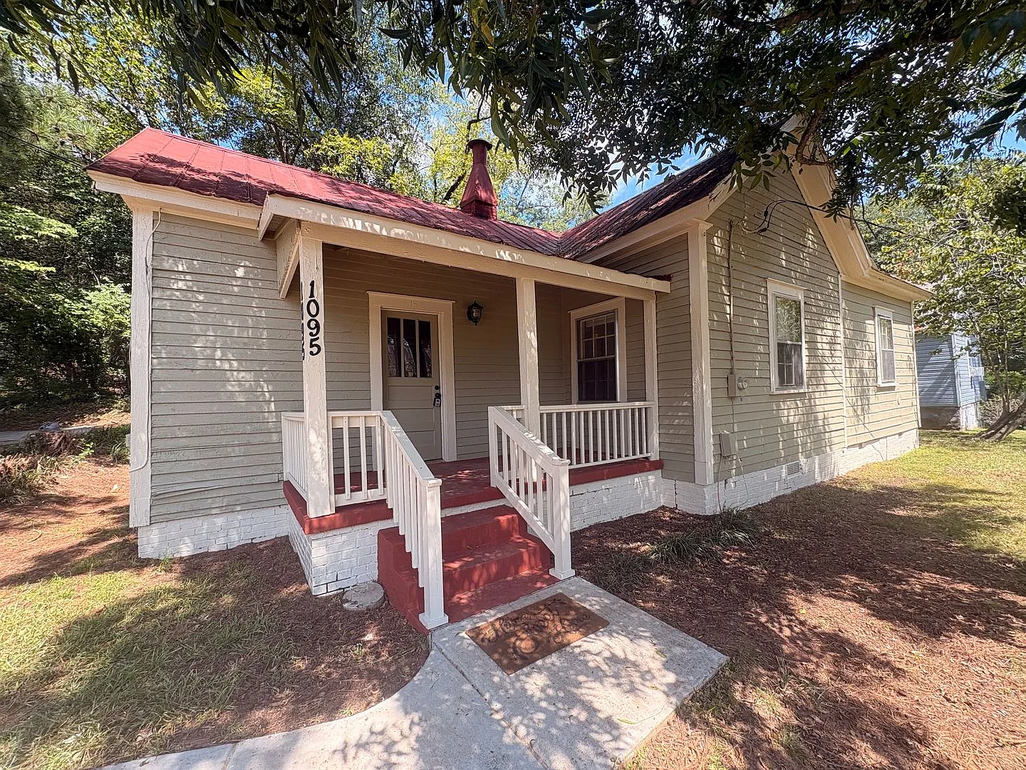 **Fall 2026 Preleasing** 1095 Macon Hwy| 2 Bed 1 Bath — Photo 1