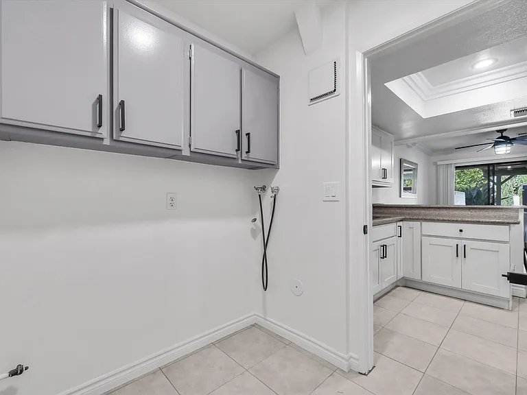 4150 Schaefer Ave #29 — Photo 9