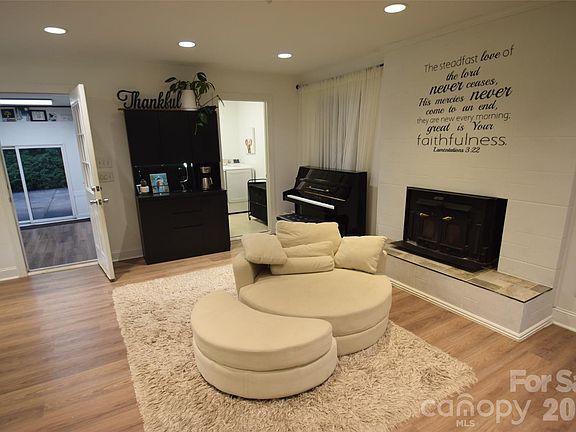 3rd image of 8202 Lawyers Rd