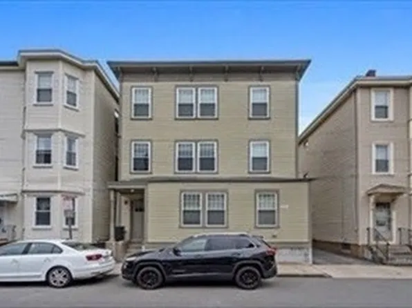 33 Merriam St #3, Somerville, MA 02143