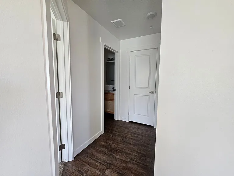 2249 N Airport Rd — Photo 17