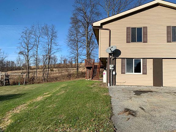 3rd image of 37 Galle Ln