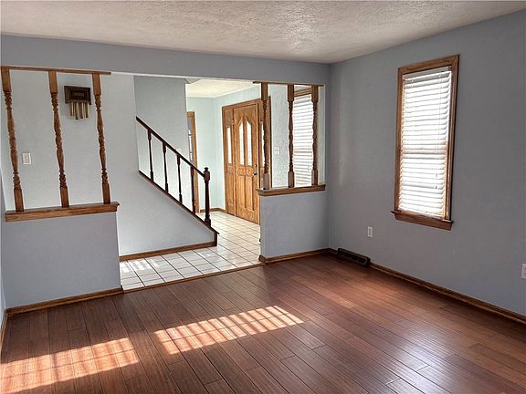 5th image of 1677 Hathaway Ln