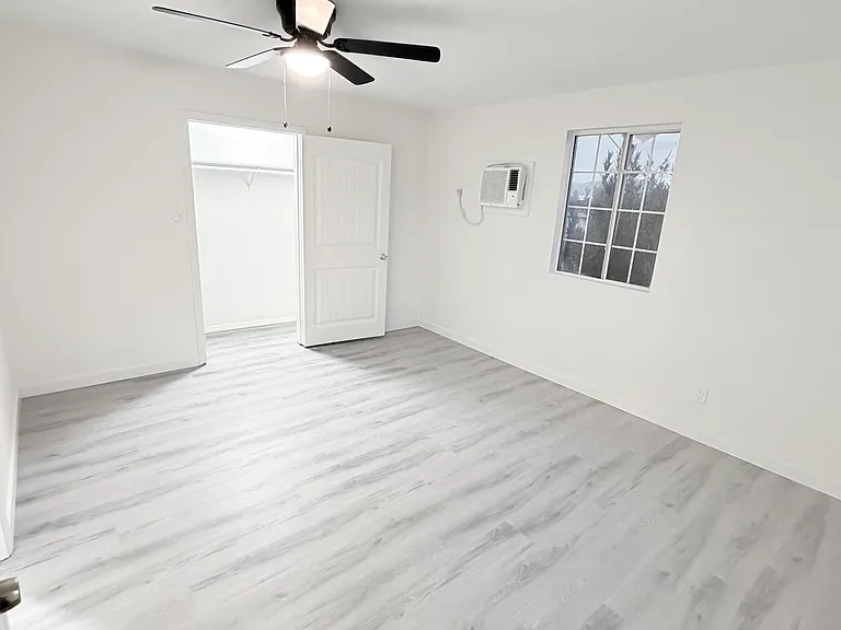 16405 Mesa St #1/2 — Photo 11