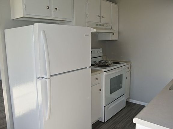 4th image of 2516 4th St NW #4