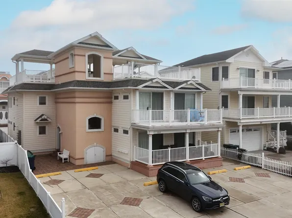 235 14th St N #C, Brigantine, NJ 08203