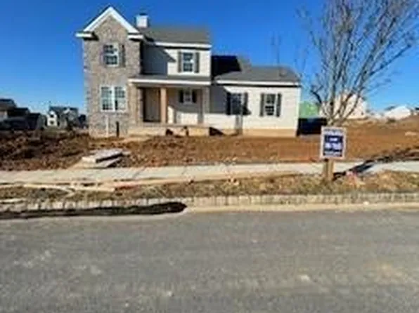 2877 Binney Ct #W-165, Forks Township, PA 18040