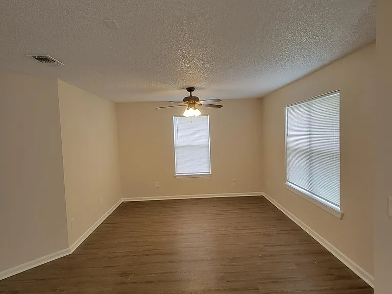 3434 Deer St — Photo 9