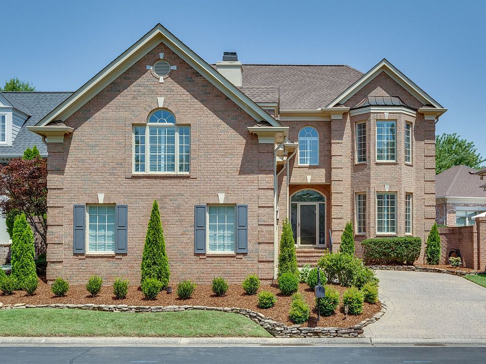 1st image of 409 Prestwick Ct