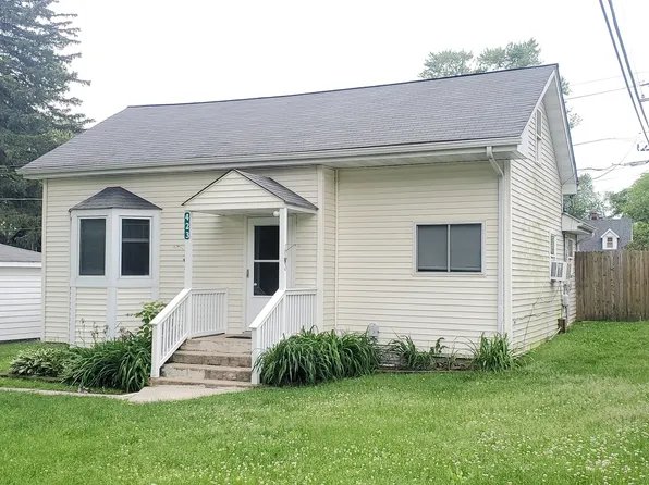 423 Lily Ln, Lakemoor, IL 60051