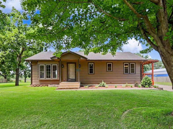9809 S Laura St, Haysville, KS 67060
