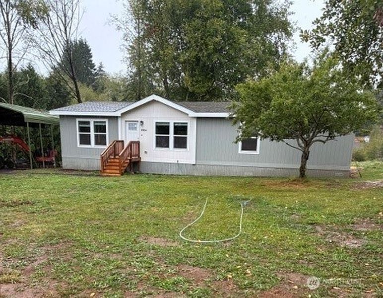 2nd image of 1004 Stella Road