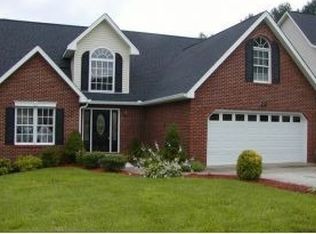 4501 Palomino Dr, Kingsport, TN 37664