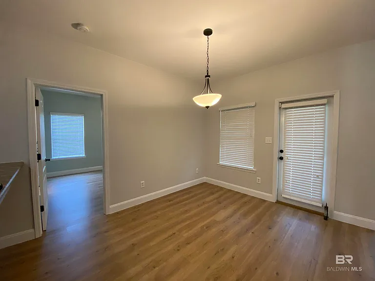24304 Raynagua Blvd — Photo 5