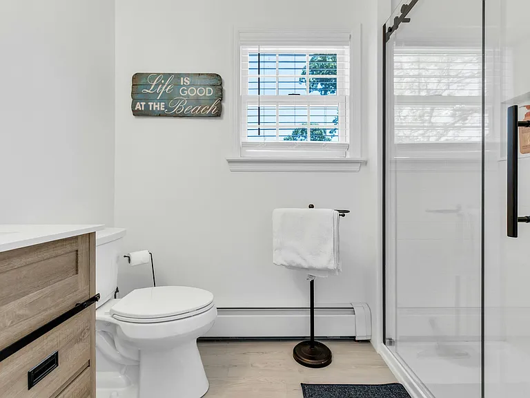 135 Noyac Ave — Photo 13