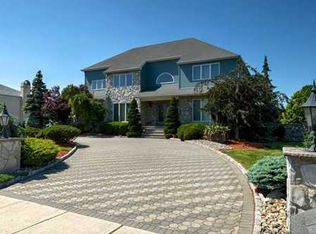 12 Allison Ct, Edison, NJ 08820
