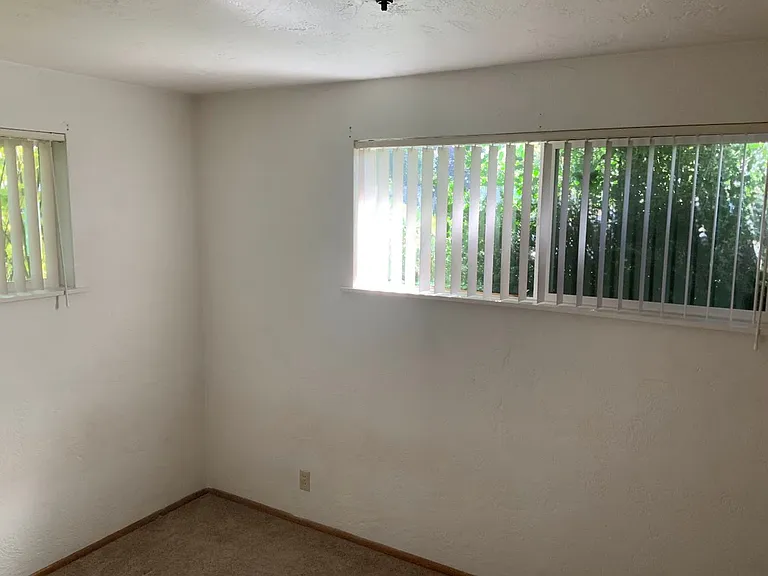 2358 Crescent Ave — Photo 8