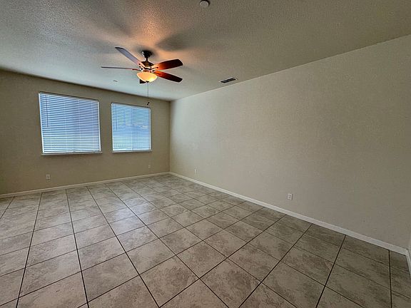3rd image of 659 Pinelli Dr