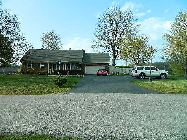 1st image of 8122 Heather Dr