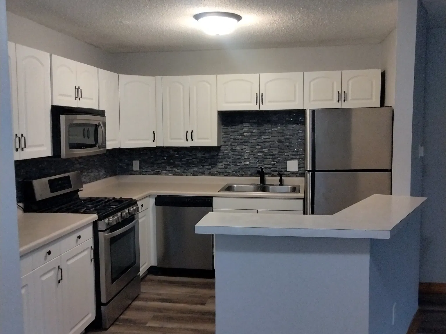 2 bed, 812 sqft, $1,495 — Photo 4
