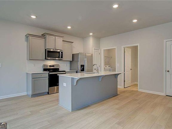 7th image of this home