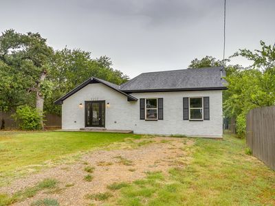 1212 Hulme St, Bowie, TX, 76230