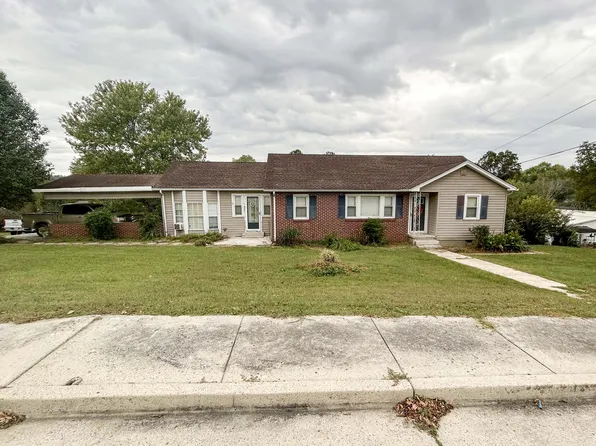 420 S McCrary St, Woodbury, TN 37190