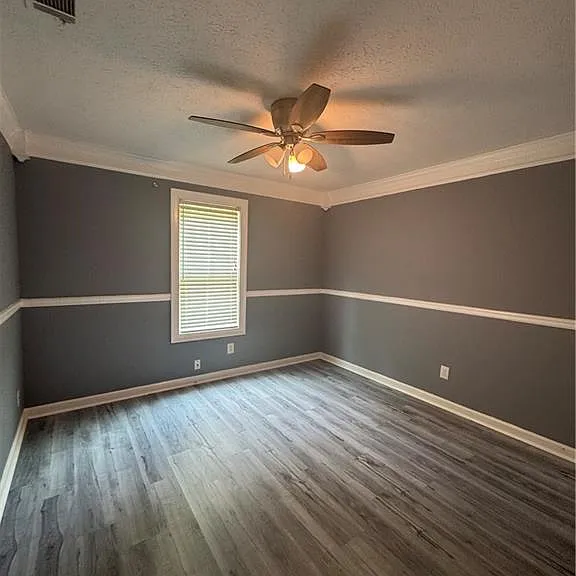 1143 Memory Ln — Photo 18