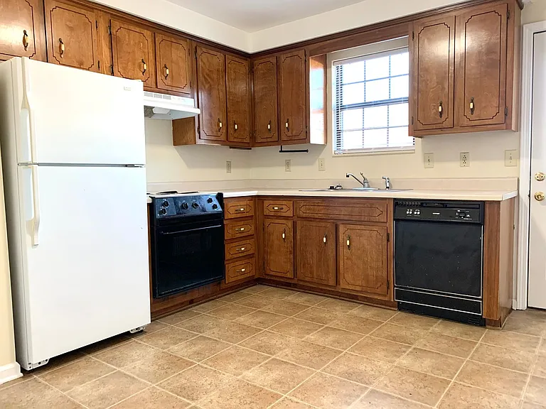 359 Peabody Dr. — Photo 7