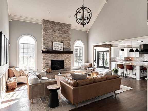 3rd image of 631 Wexford Dr