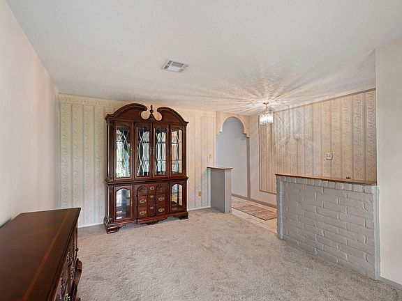 5th image of 6230 Knollwest Dr