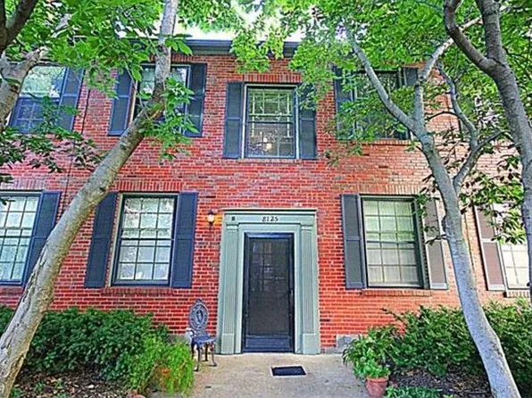 8125 Roxburgh Dr APT 2, Saint Louis, MO 63105