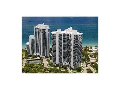 3200 N Ocean Dr Photo 1