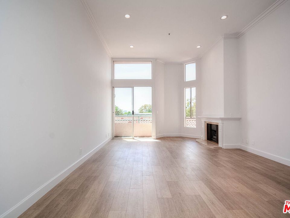 1st image of 4830 Elmwood Ave APT 306