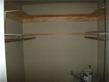 5th image of 9 NE 19th Ct APT 207C