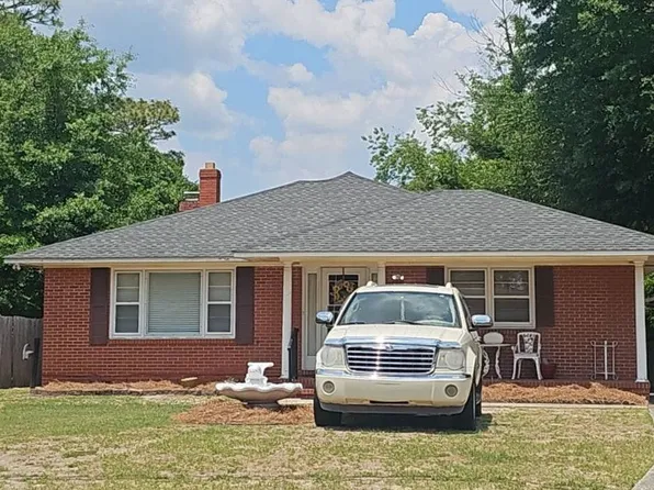 1874 Broadell Dr, Fayetteville, NC 28301