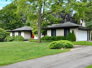 6994 Sandalwood Dr, Bloomfield Hills, MI
