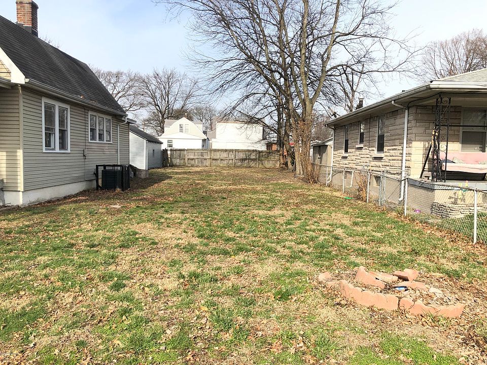 1st image of 949 W Florence Ave