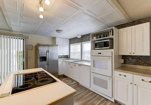 3rd image of 1809 Flamingo Pl