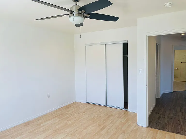 Apt Street 120 — Photo 11