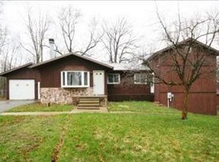 143 Blueberry Ln, Battle Creek, MI 49037