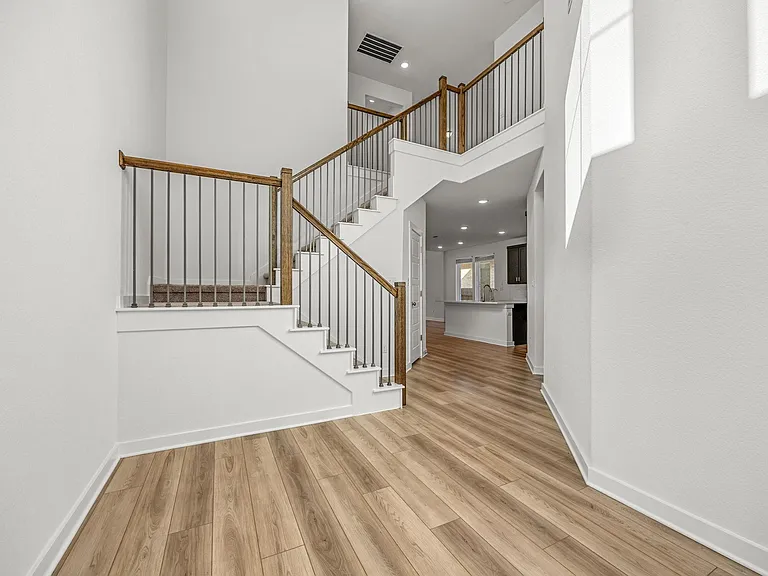 2145 Stampede Dr — Photo 4