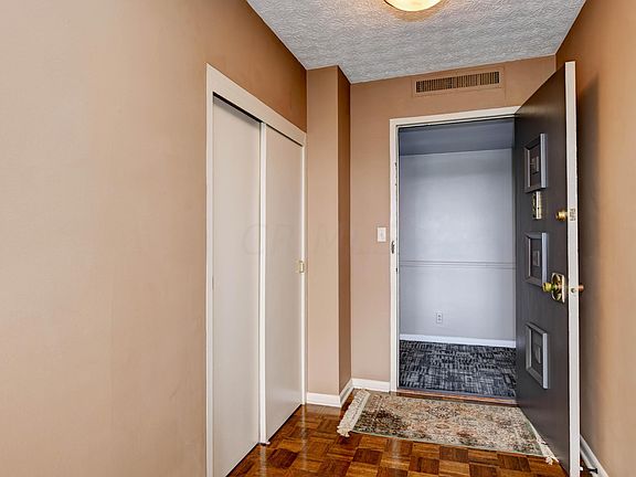 5th image of 1620 E Broad St APT 1007