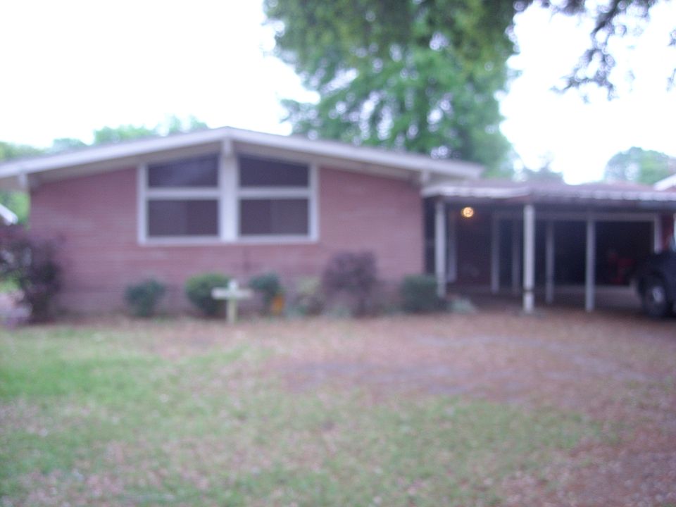 1st image of 5110 Woodlawn Dr
