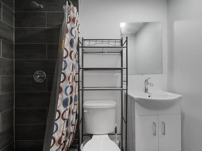 836 SW 13th Ct — Photo 10