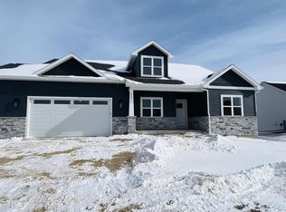 414 Michelle Ln #58, Cottage Grove, WI 53527